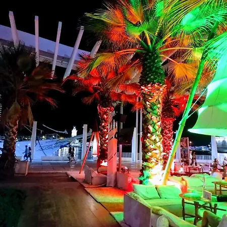 El Jardin De Azahar * Malaga